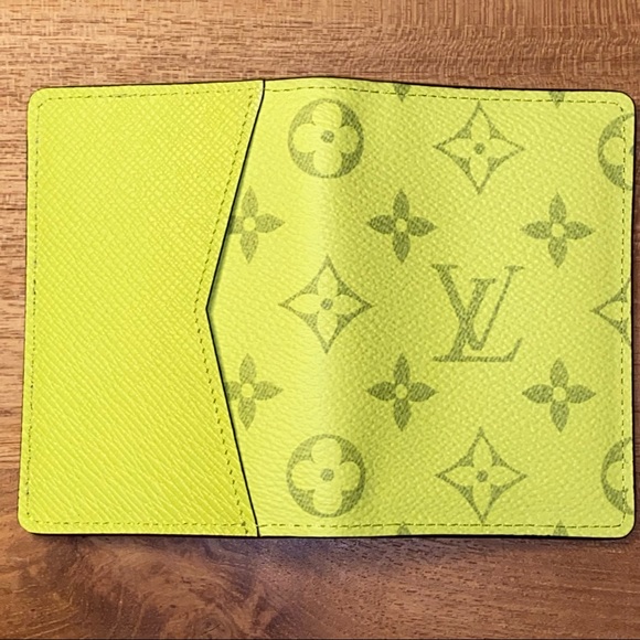 Louis Vuitton Taigarama pocket organizer - Picture 10 of 12